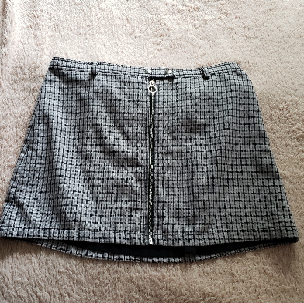 Purple and plaid front zip skirt